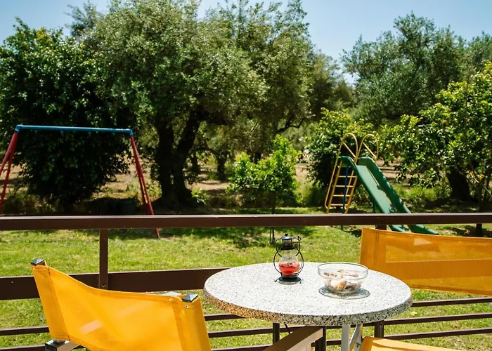 Dionysia's Apartment Planos